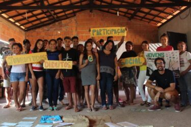 APA-TO realiza formação sobre direitos e participação social com jovens do município de Praia Norte (TO)